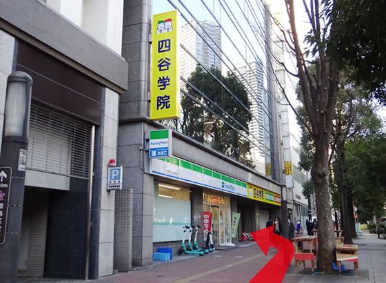 校舎までの道のり
